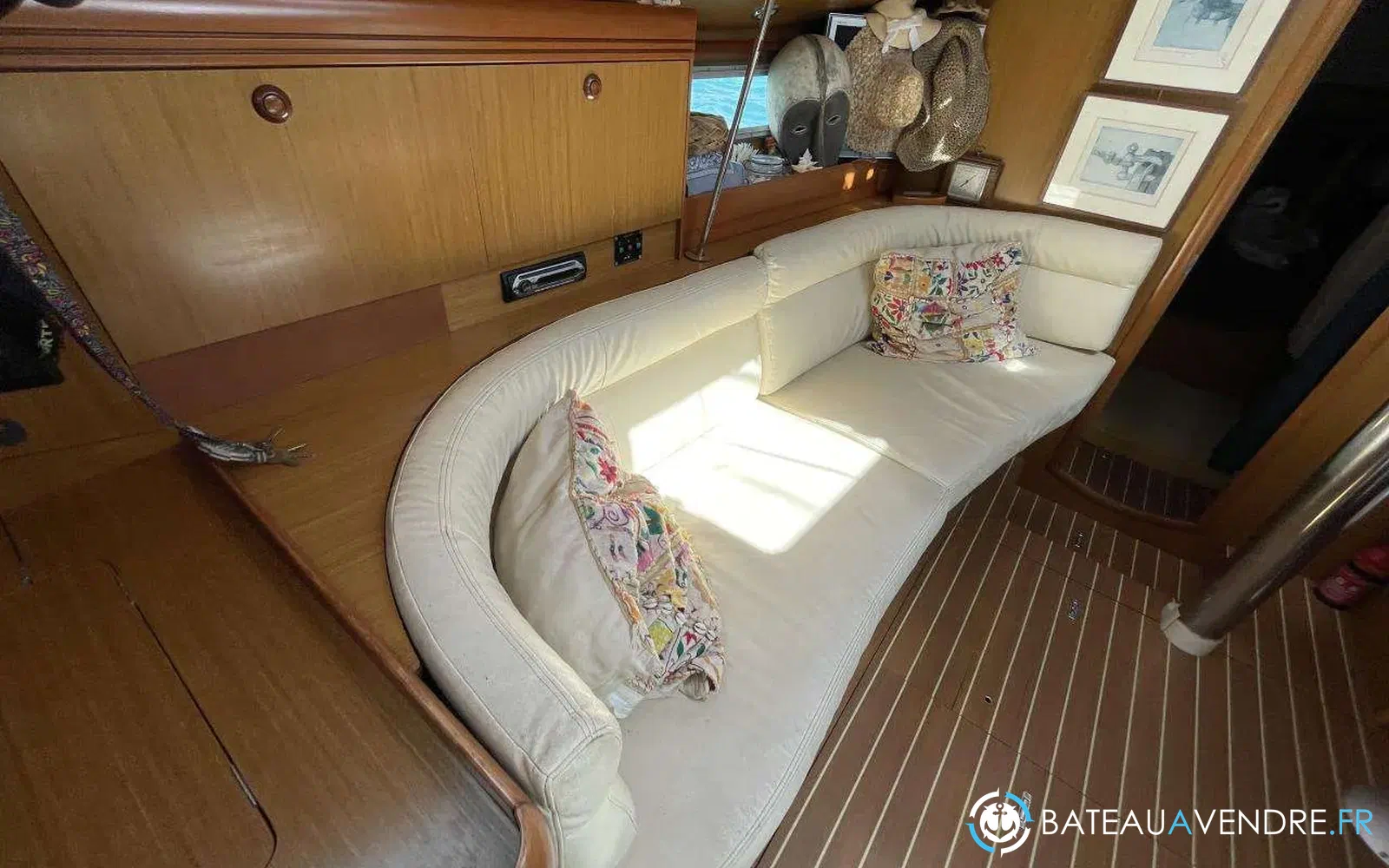 slider 14 Jeanneau Sun Odyssey 42 DS