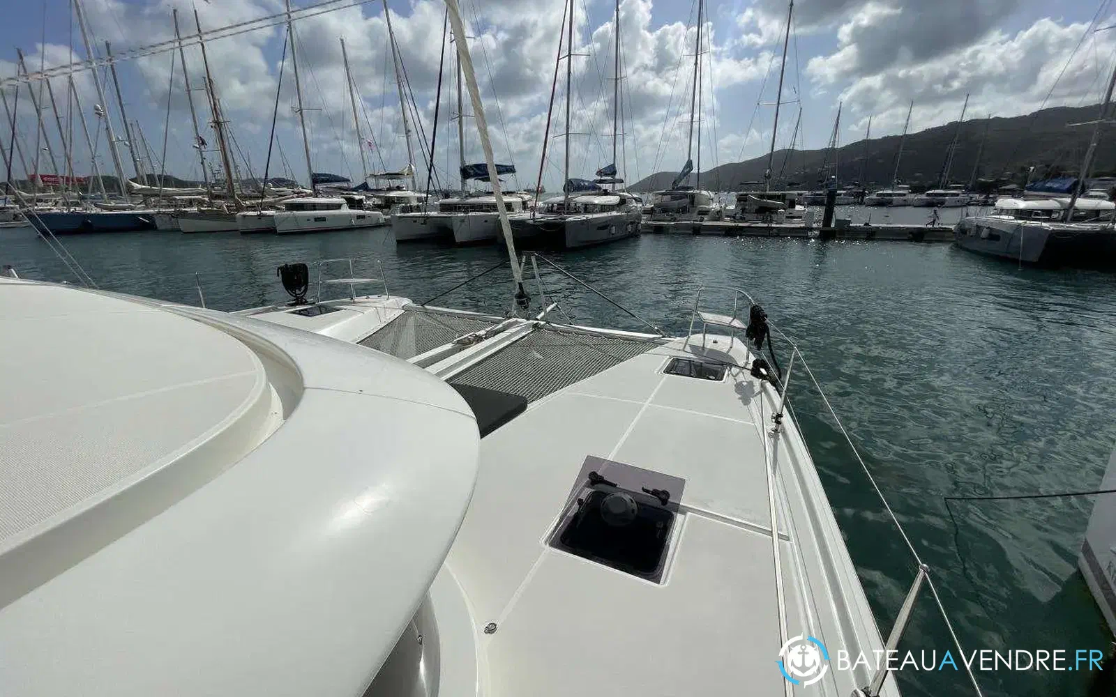 slider 9 Lagoon 46