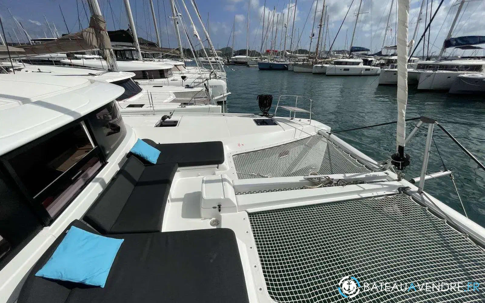 slider 10 Lagoon 46