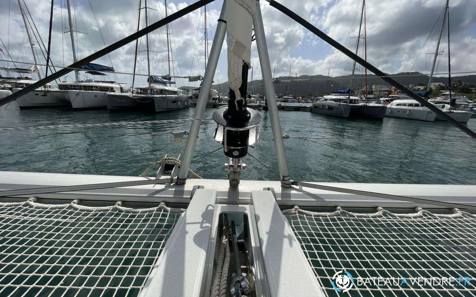 slider 11 Lagoon 46