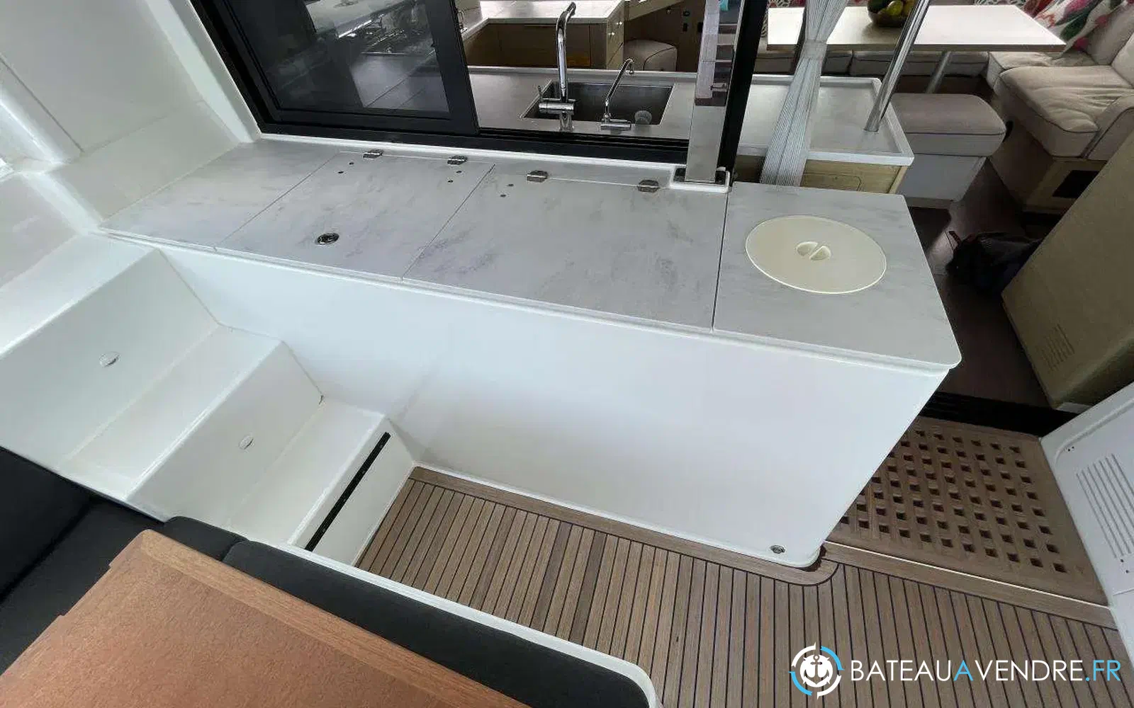 slider 26 Lagoon 46