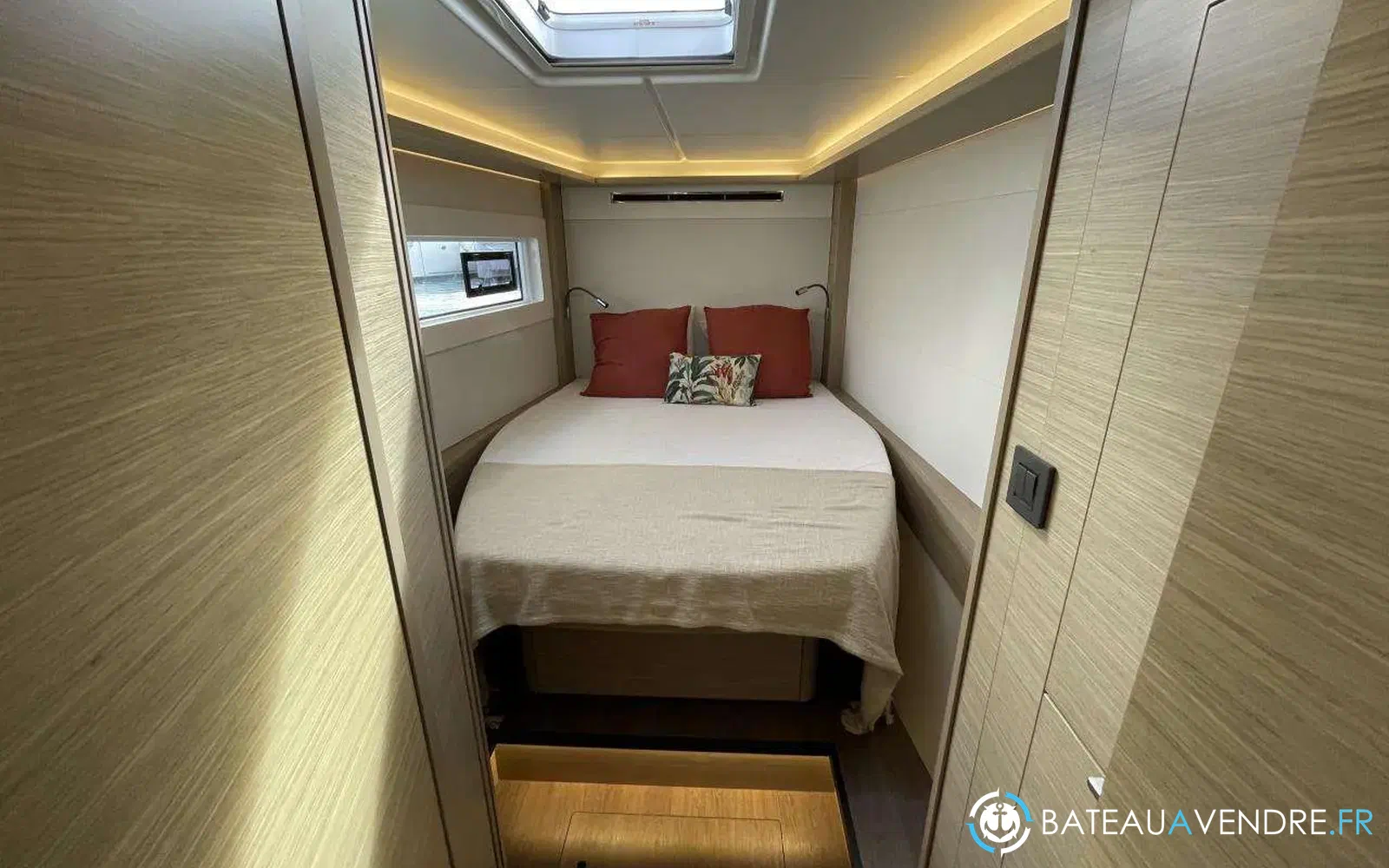 slider 37 Lagoon 46