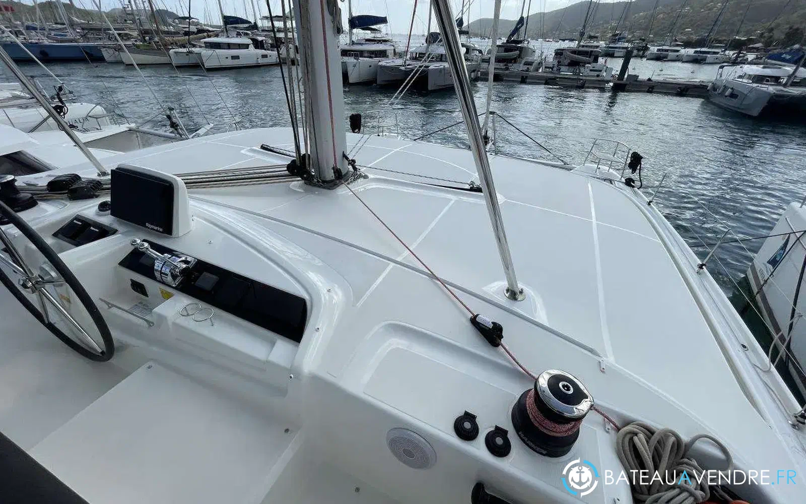 slider 7 Lagoon 46