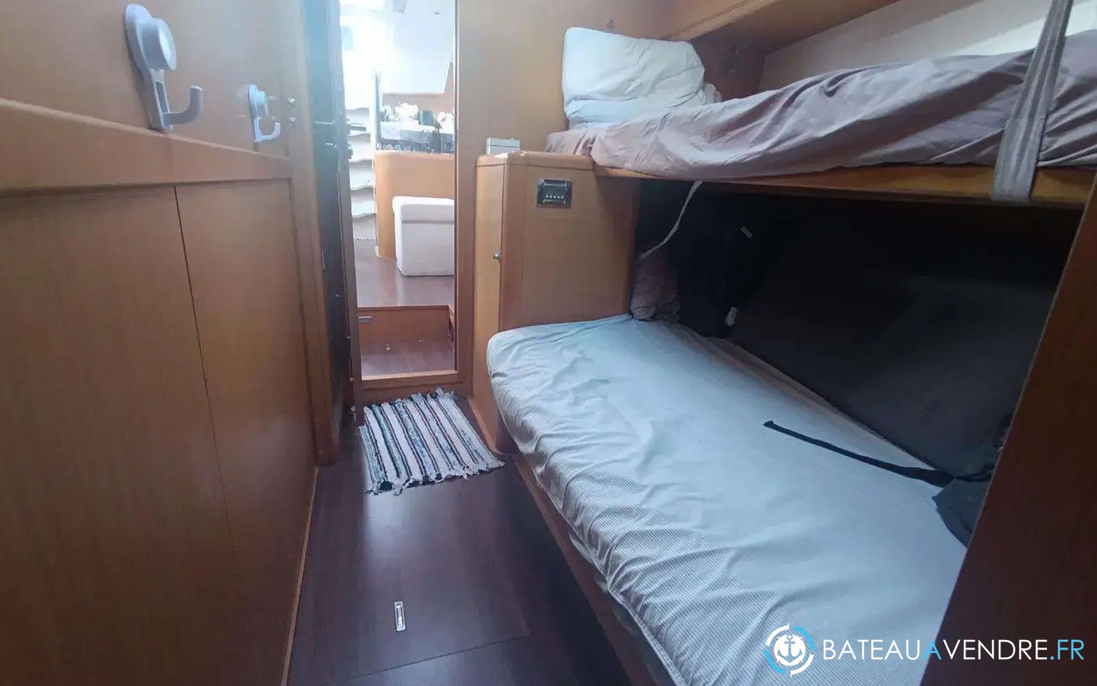 slider 37 Jeanneau 57