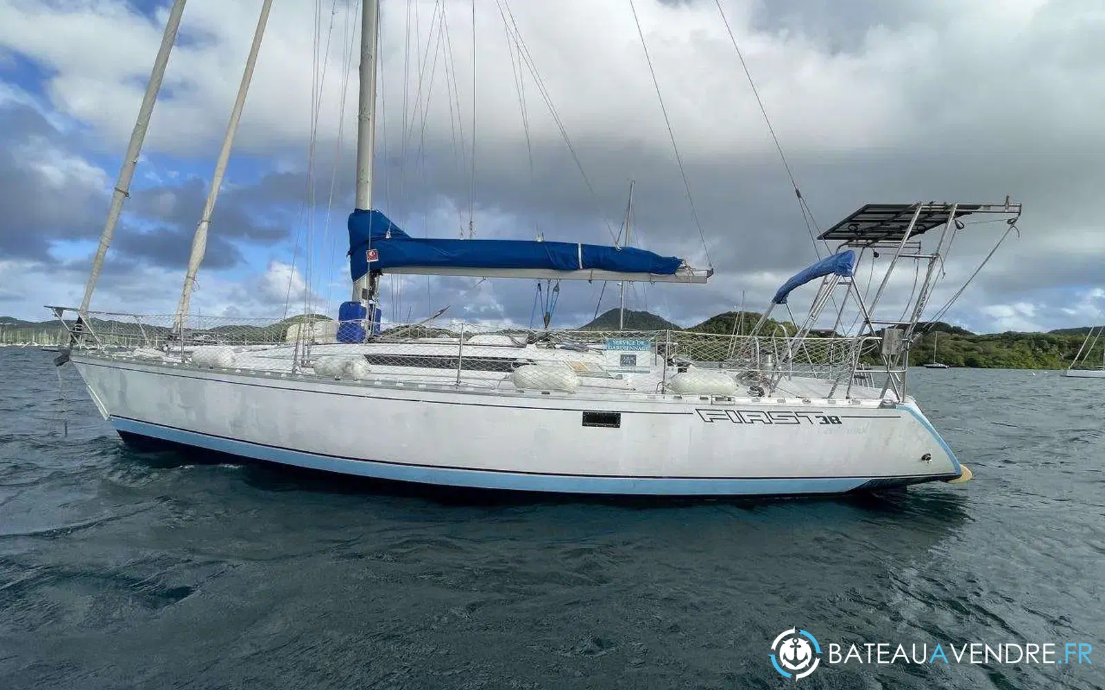 slider 0 Beneteau First 38
