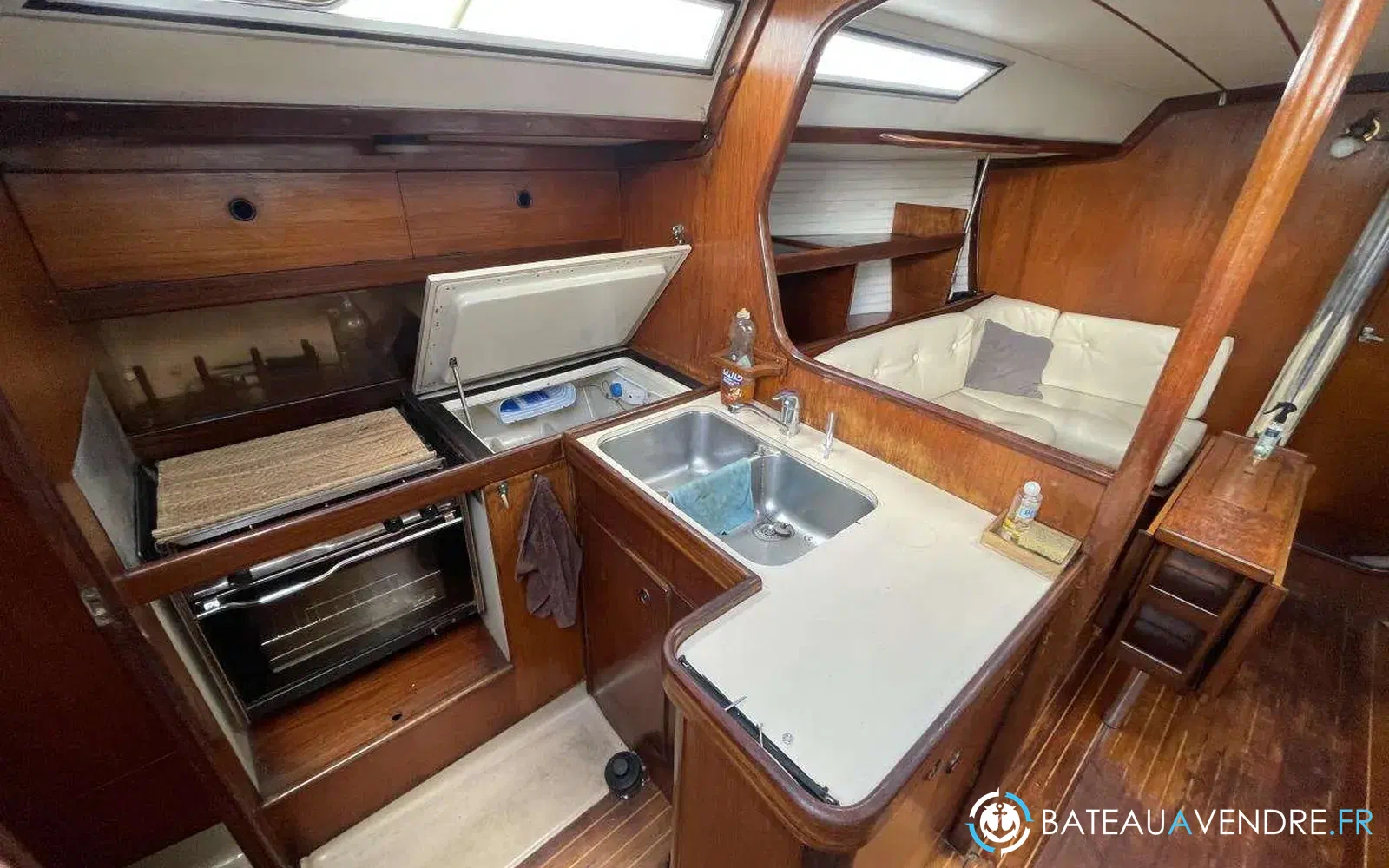 slider 10 Beneteau First 38