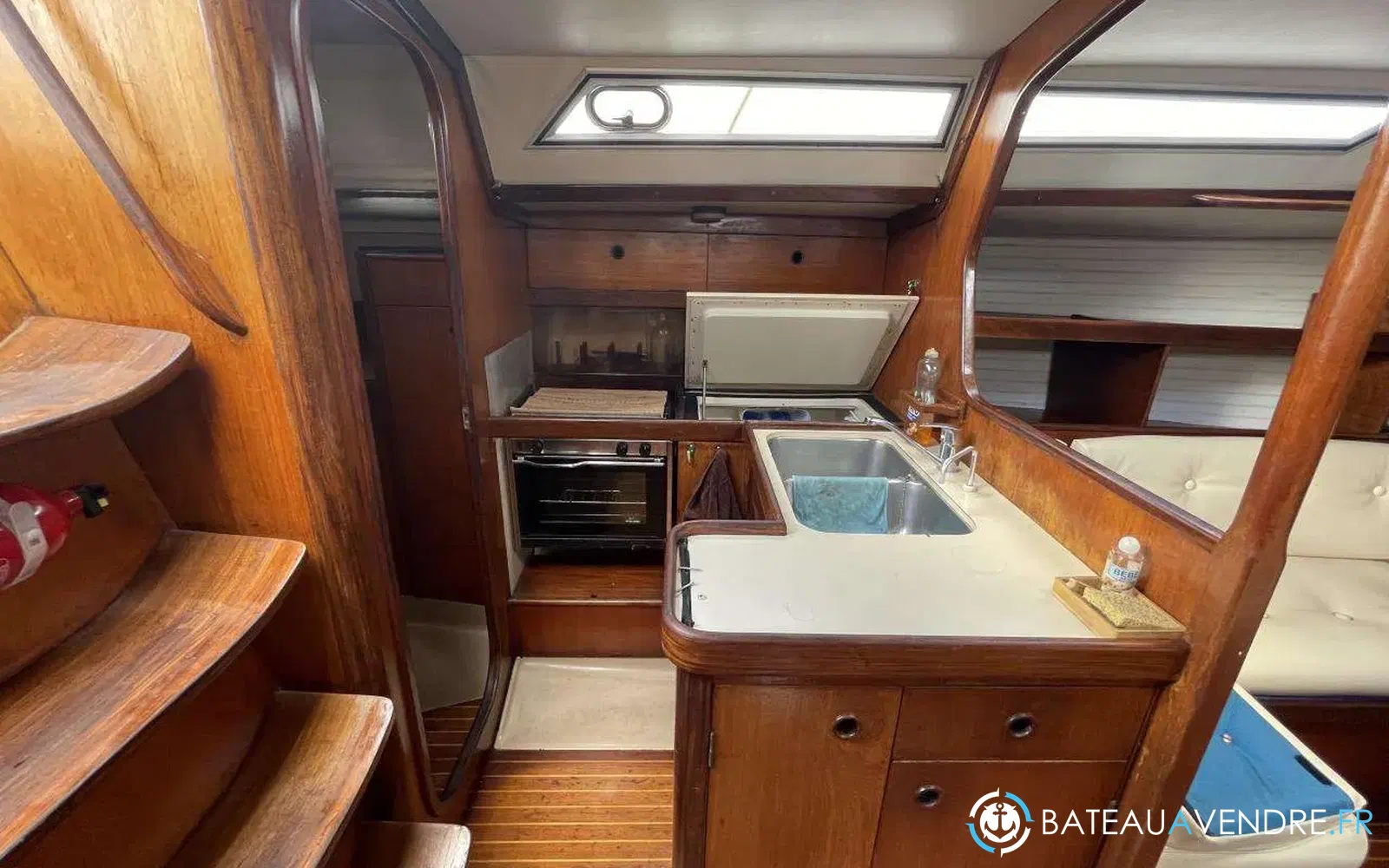 slider 12 Beneteau First 38