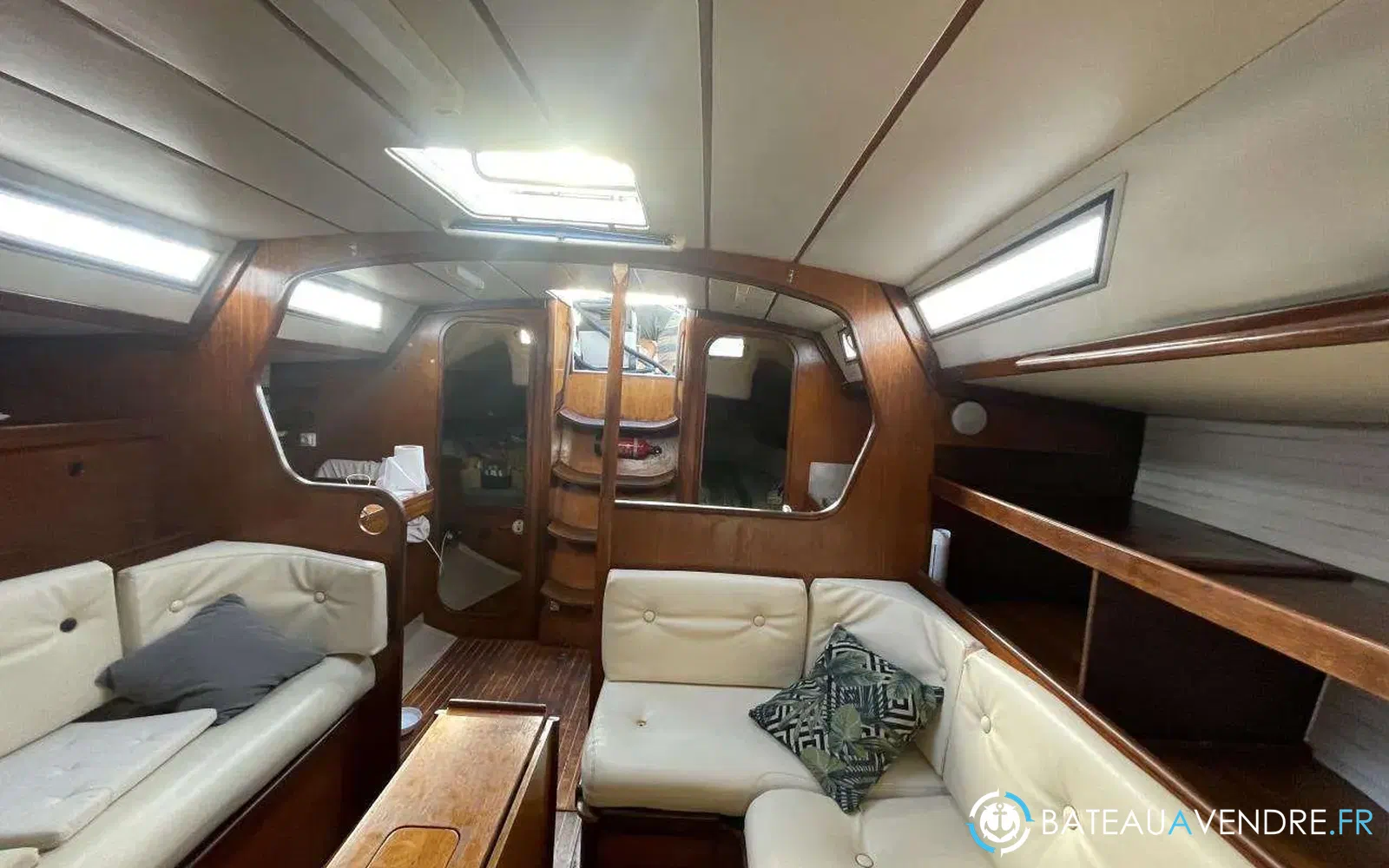 slider 18 Beneteau First 38