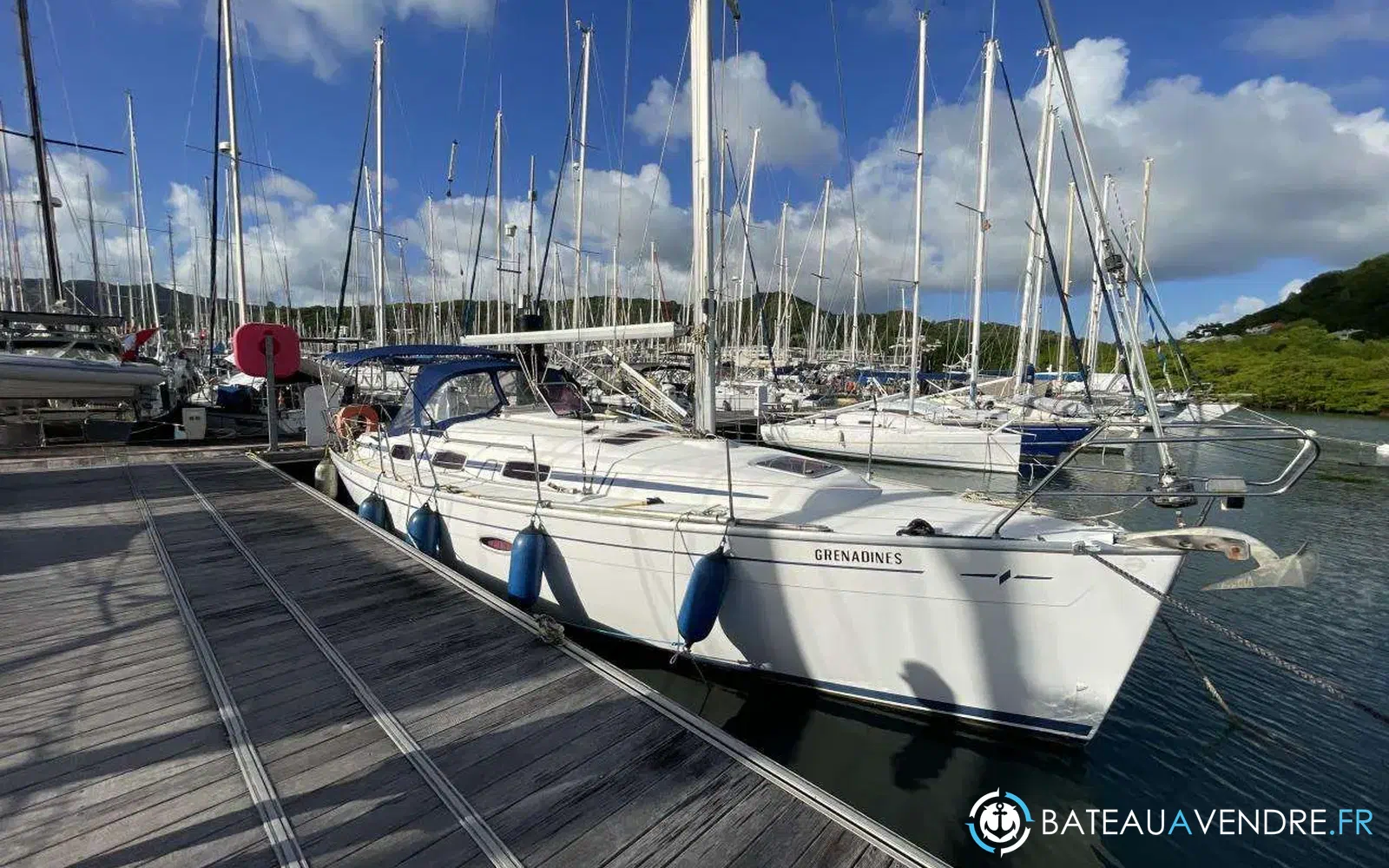 slider 1 Bavaria 33 Cruiser