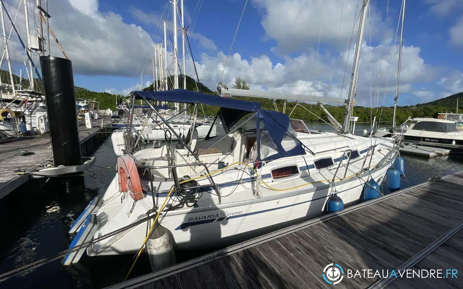 slider 2 Bavaria 33 Cruiser