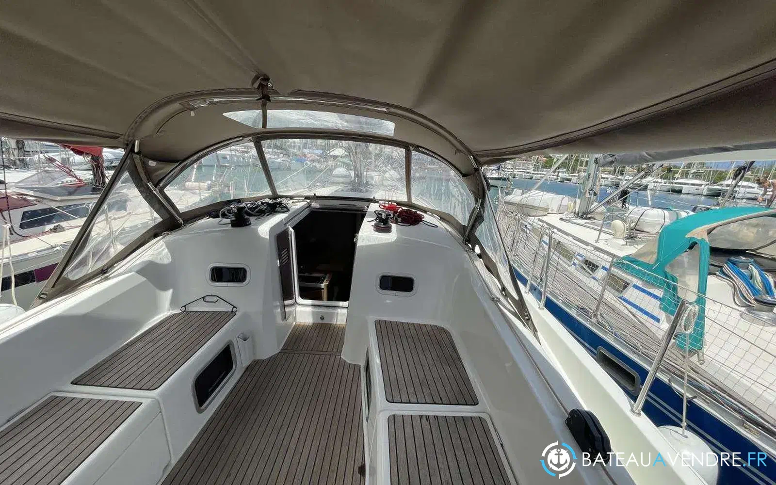 slider 17 Jeanneau Sun Odyssey 380
