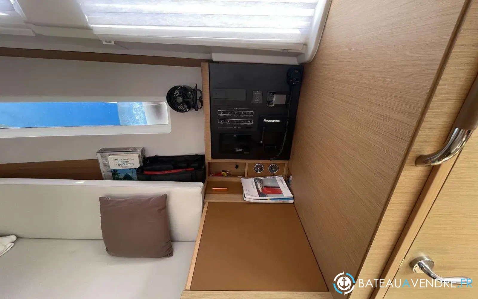 slider 26 Jeanneau Sun Odyssey 380