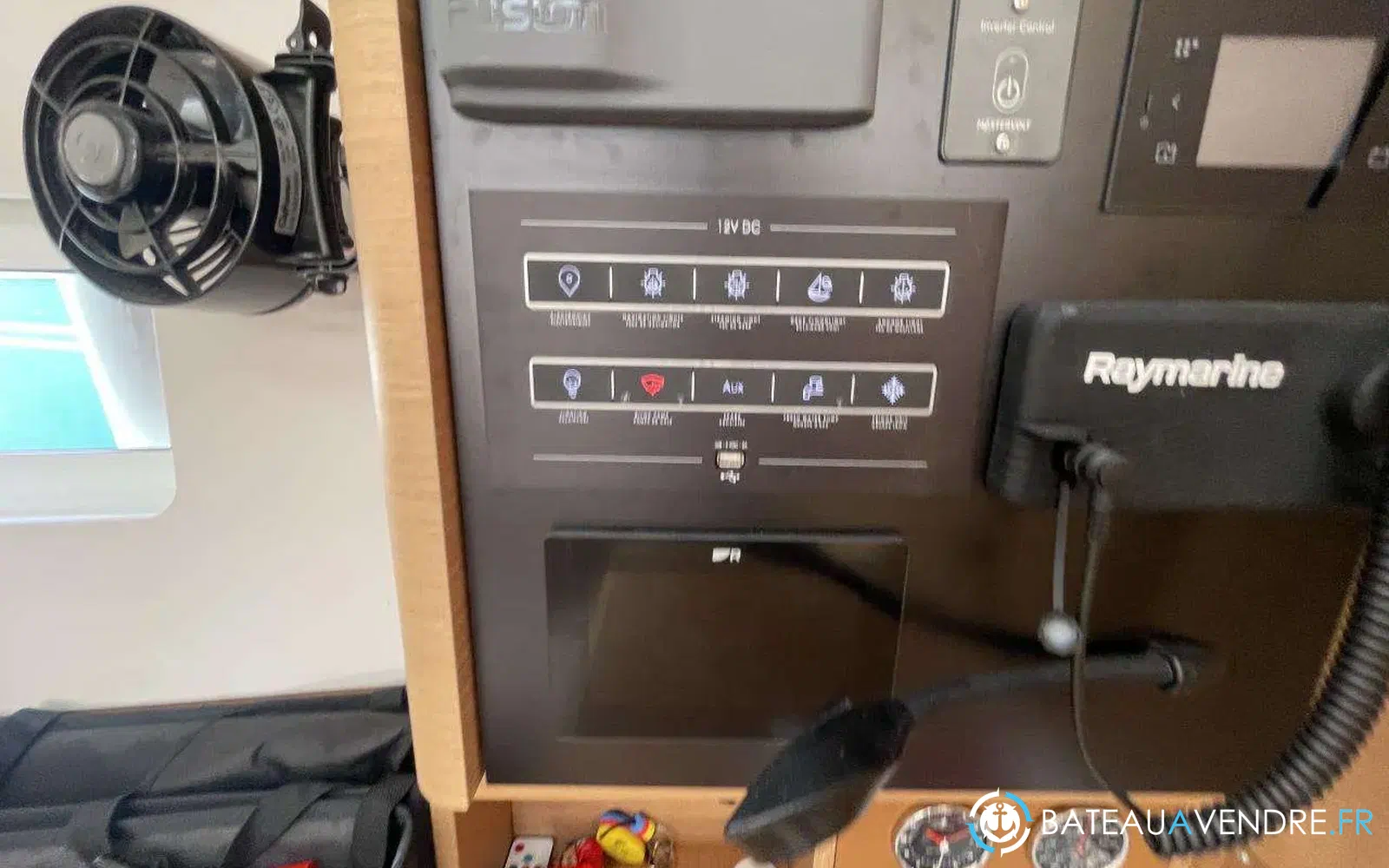 slider 27 Jeanneau Sun Odyssey 380