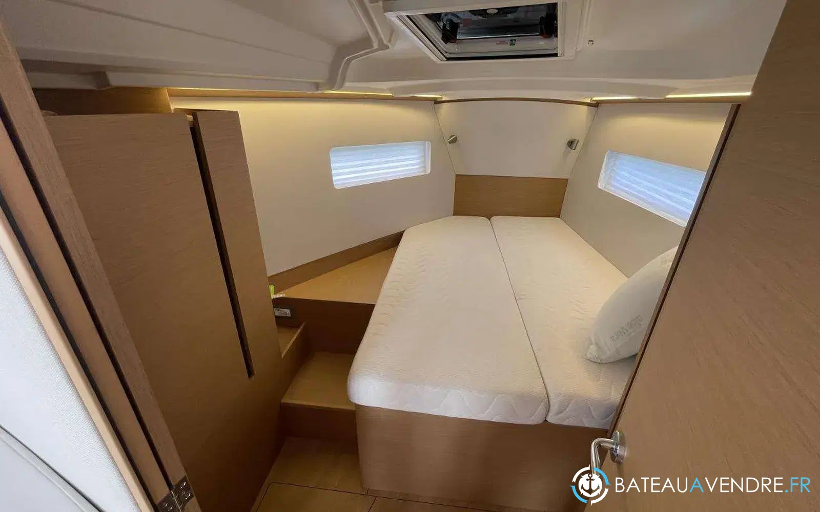 slider 28 Jeanneau Sun Odyssey 380