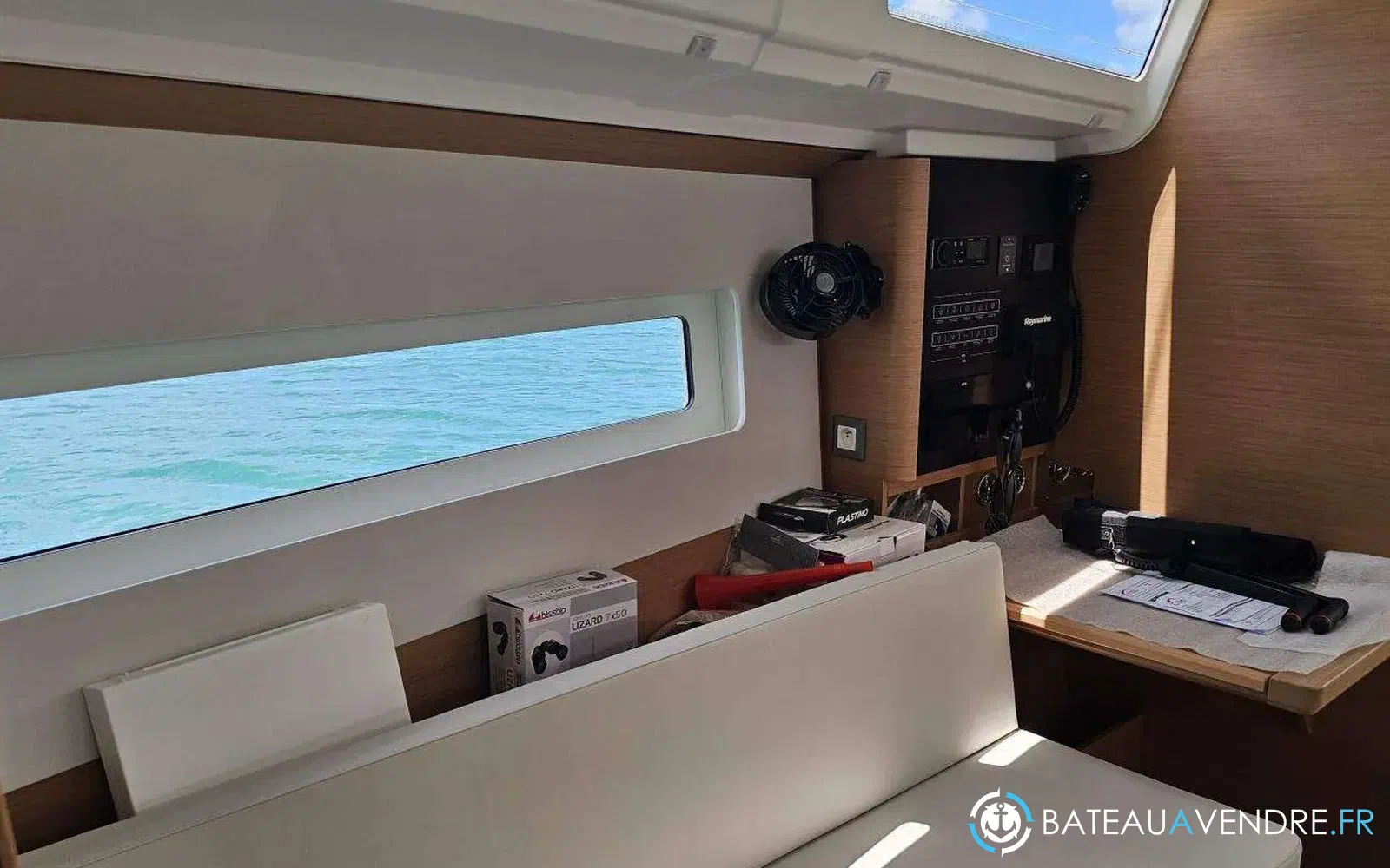 slider 31 Jeanneau Sun Odyssey 380