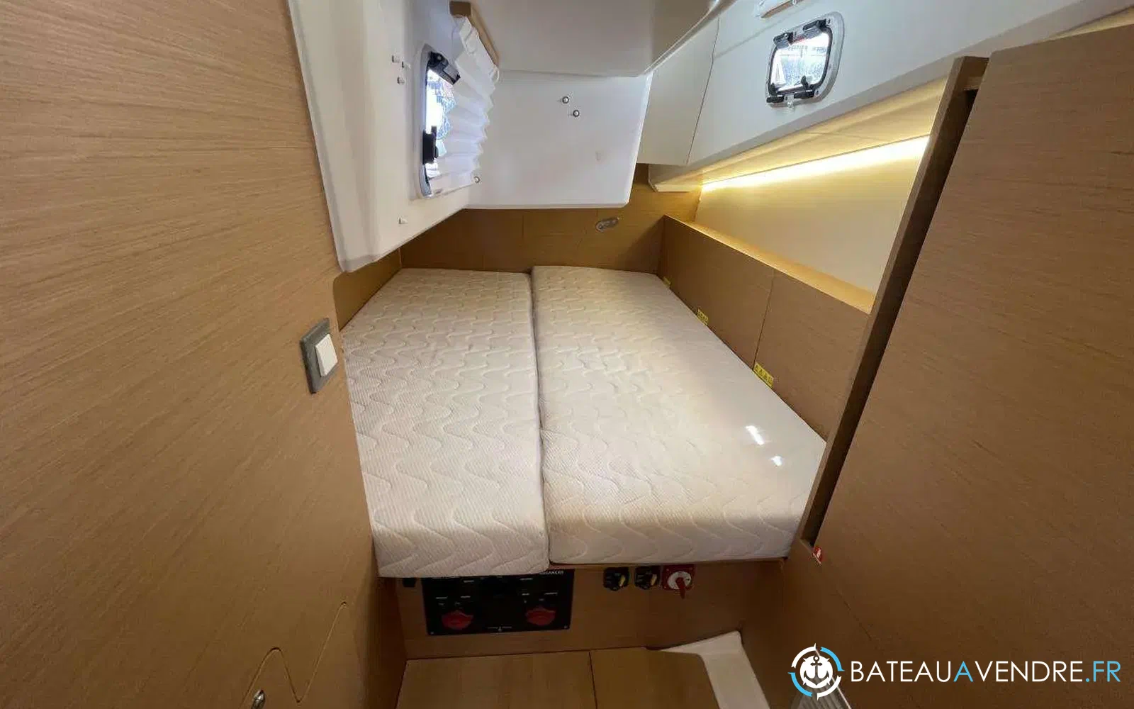 slider 34 Jeanneau Sun Odyssey 380