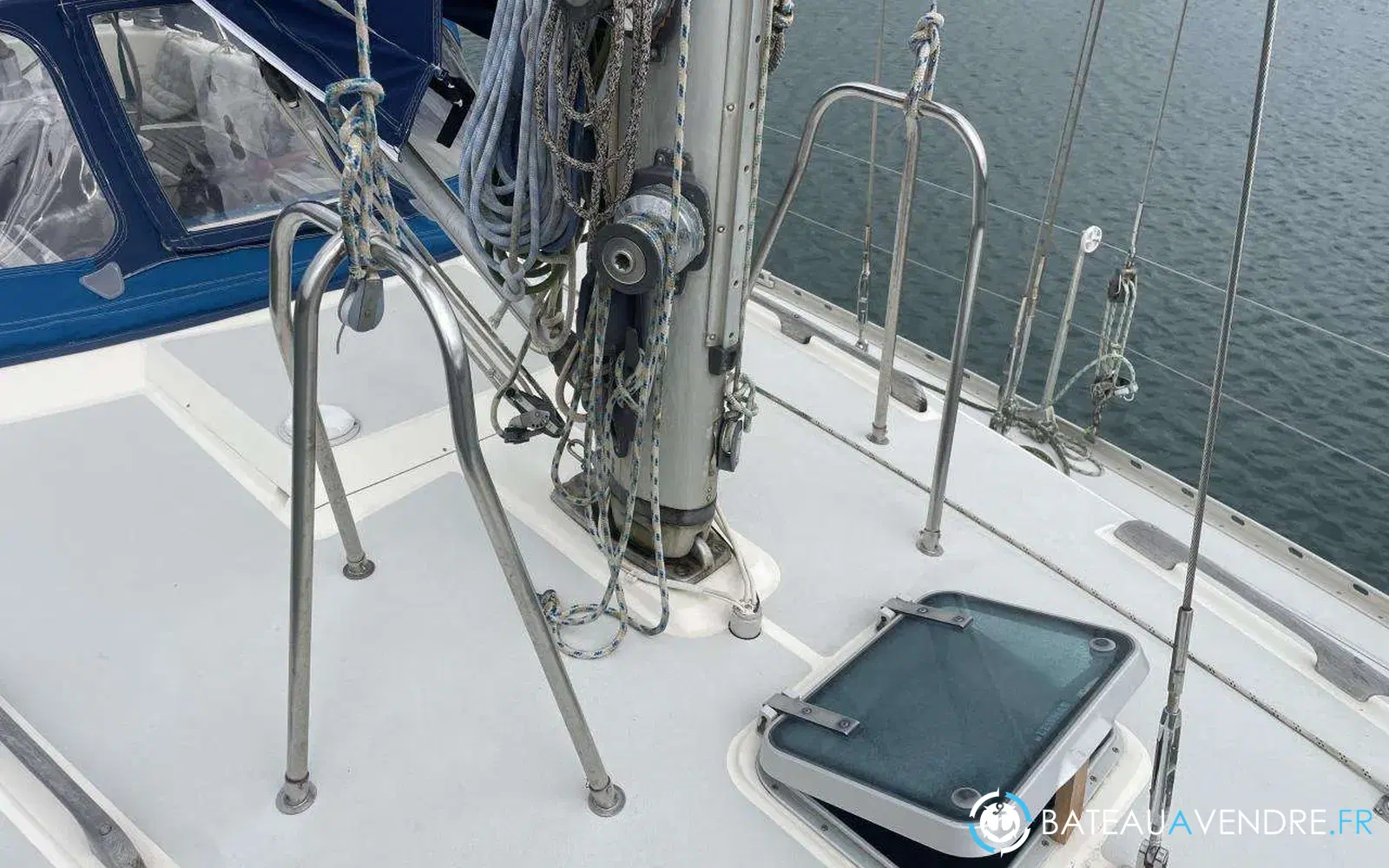 slider 7 Moody 37