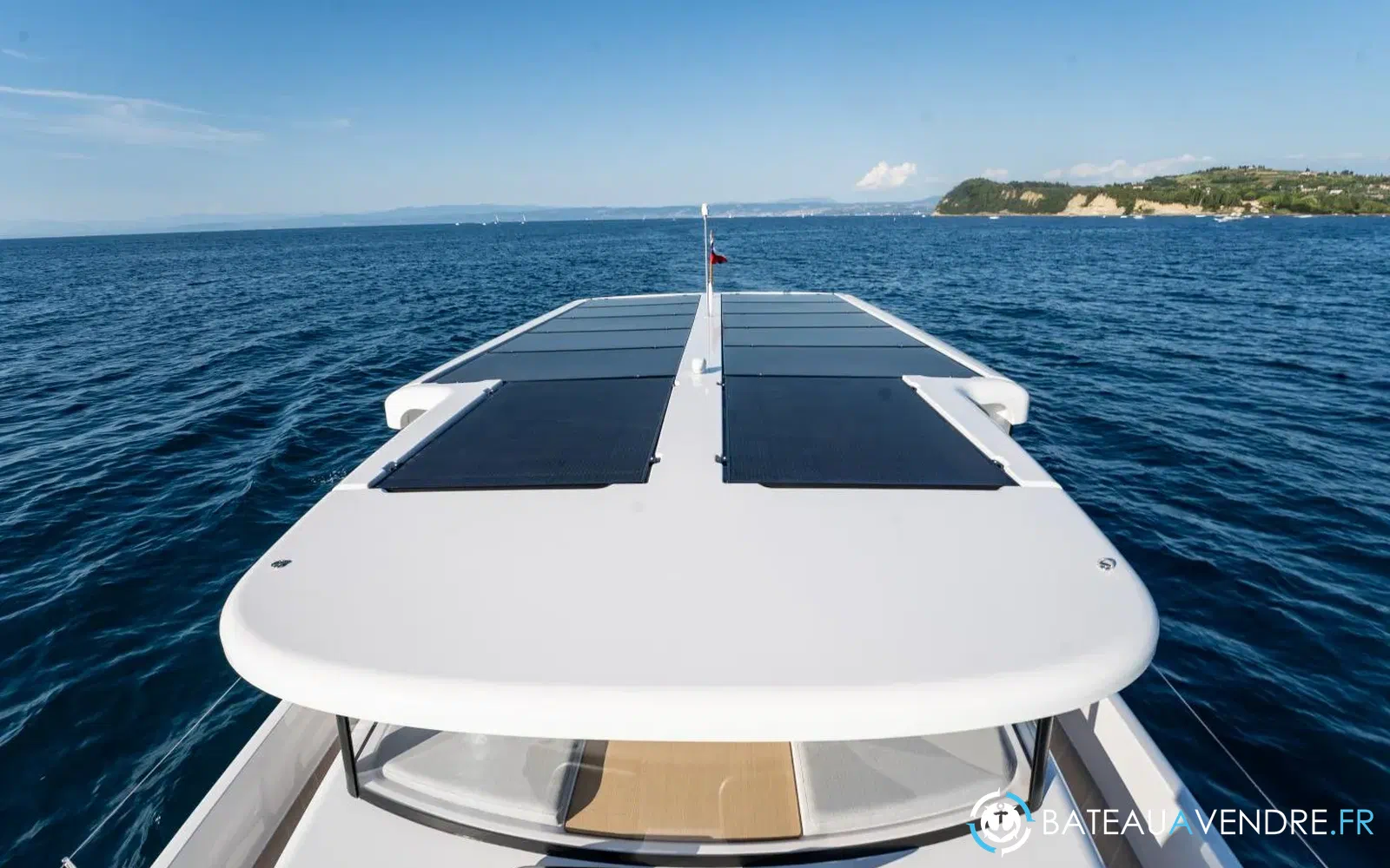 slider 8 Jeanneau Sea Loft 480
