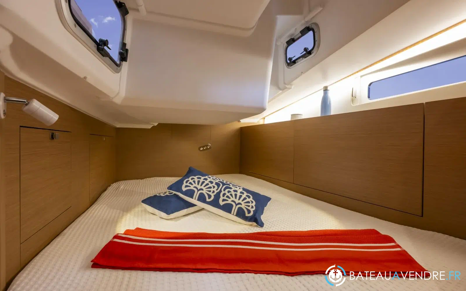 slider 10 Jeanneau Sun Odyssey 415