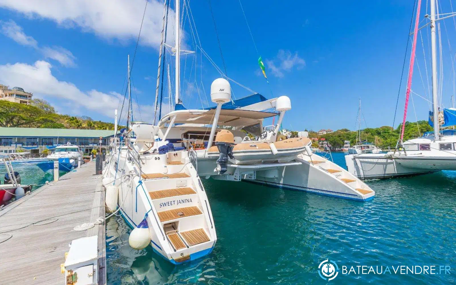slider 1 Catana 582