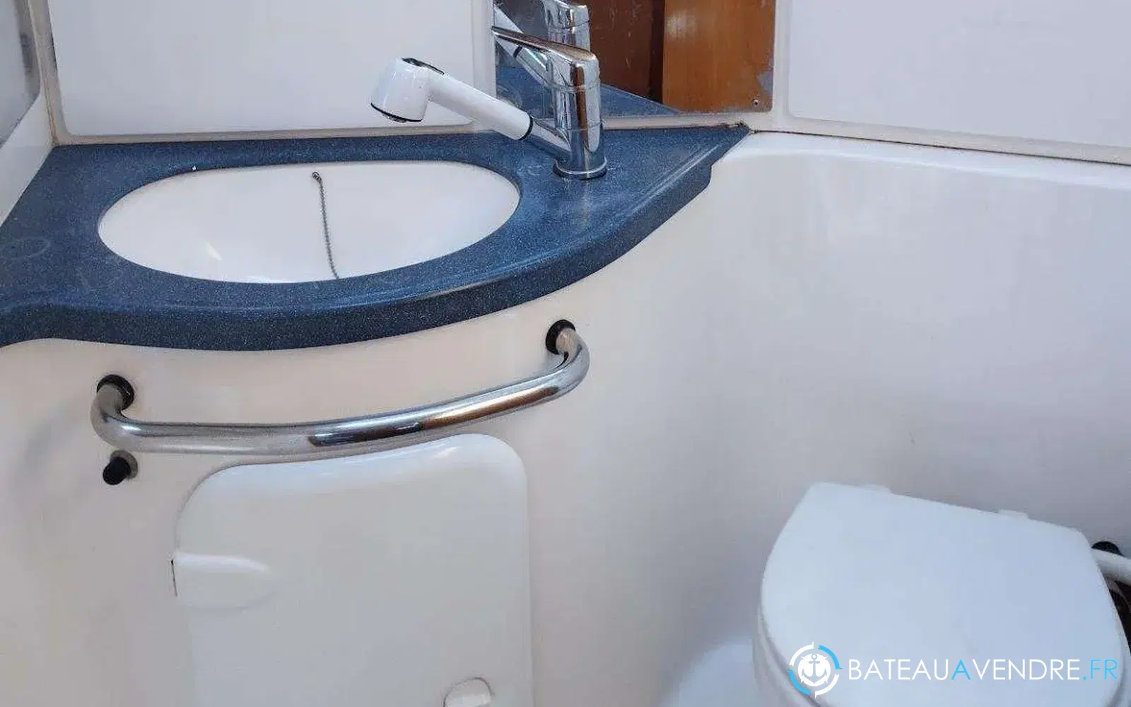 slider 4 Bavaria 42 cruiser