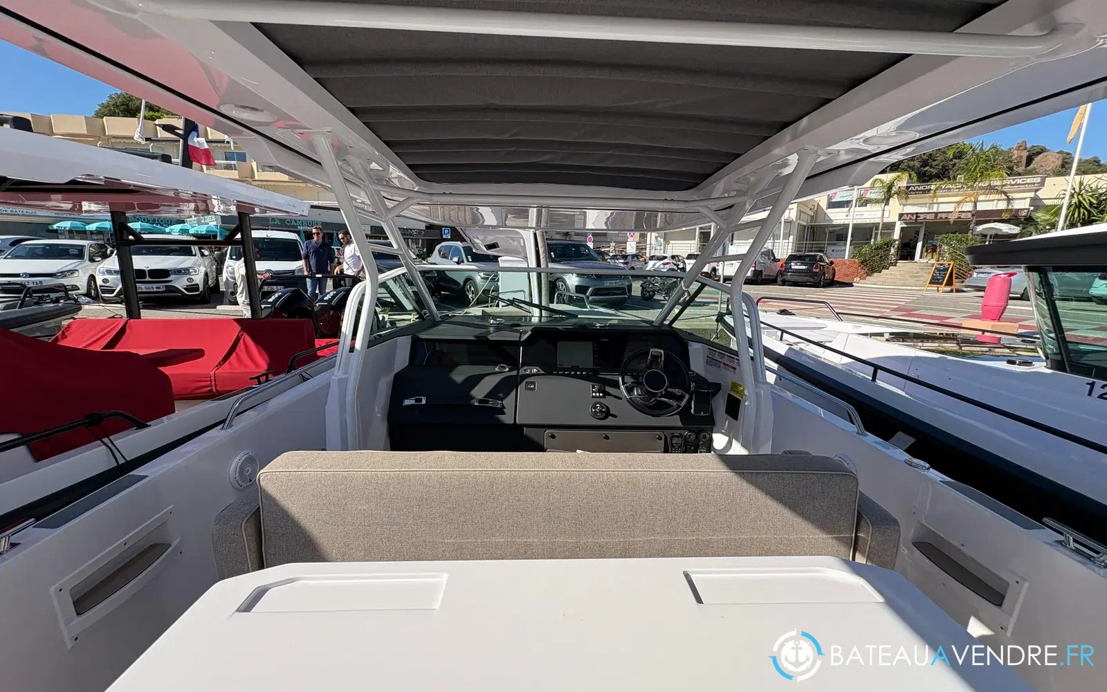 slider 3 Axopar 37 ST