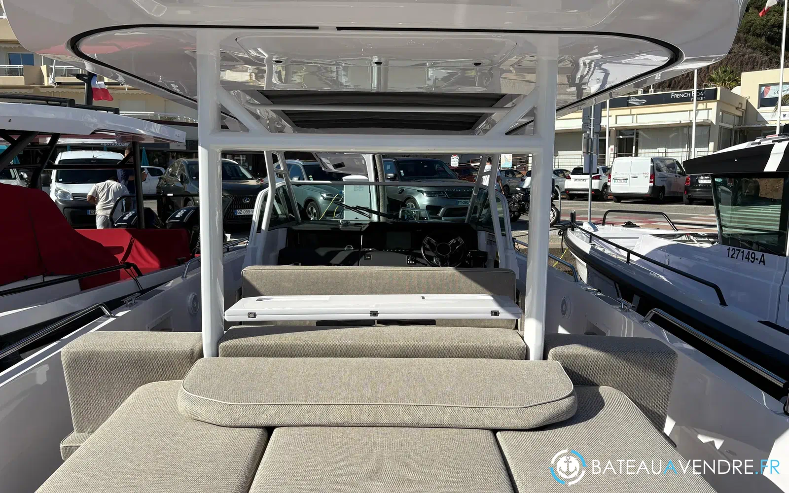 slider 5 Axopar 37 ST