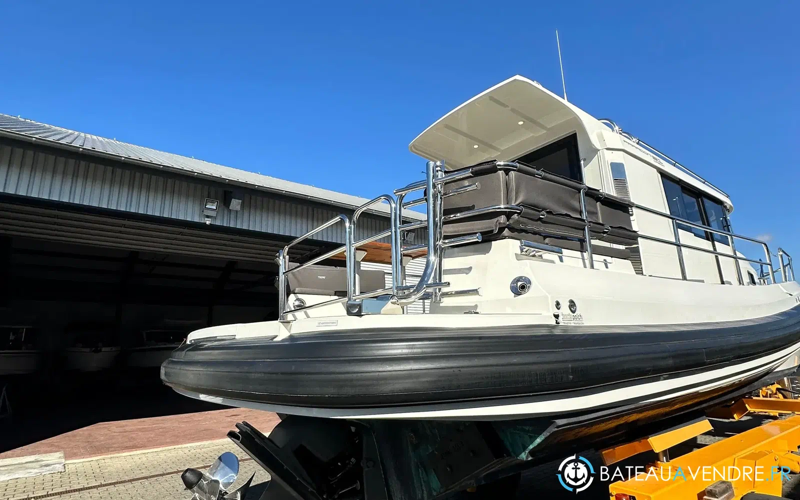 slider 9 Paragon Yachts Paragon 31
