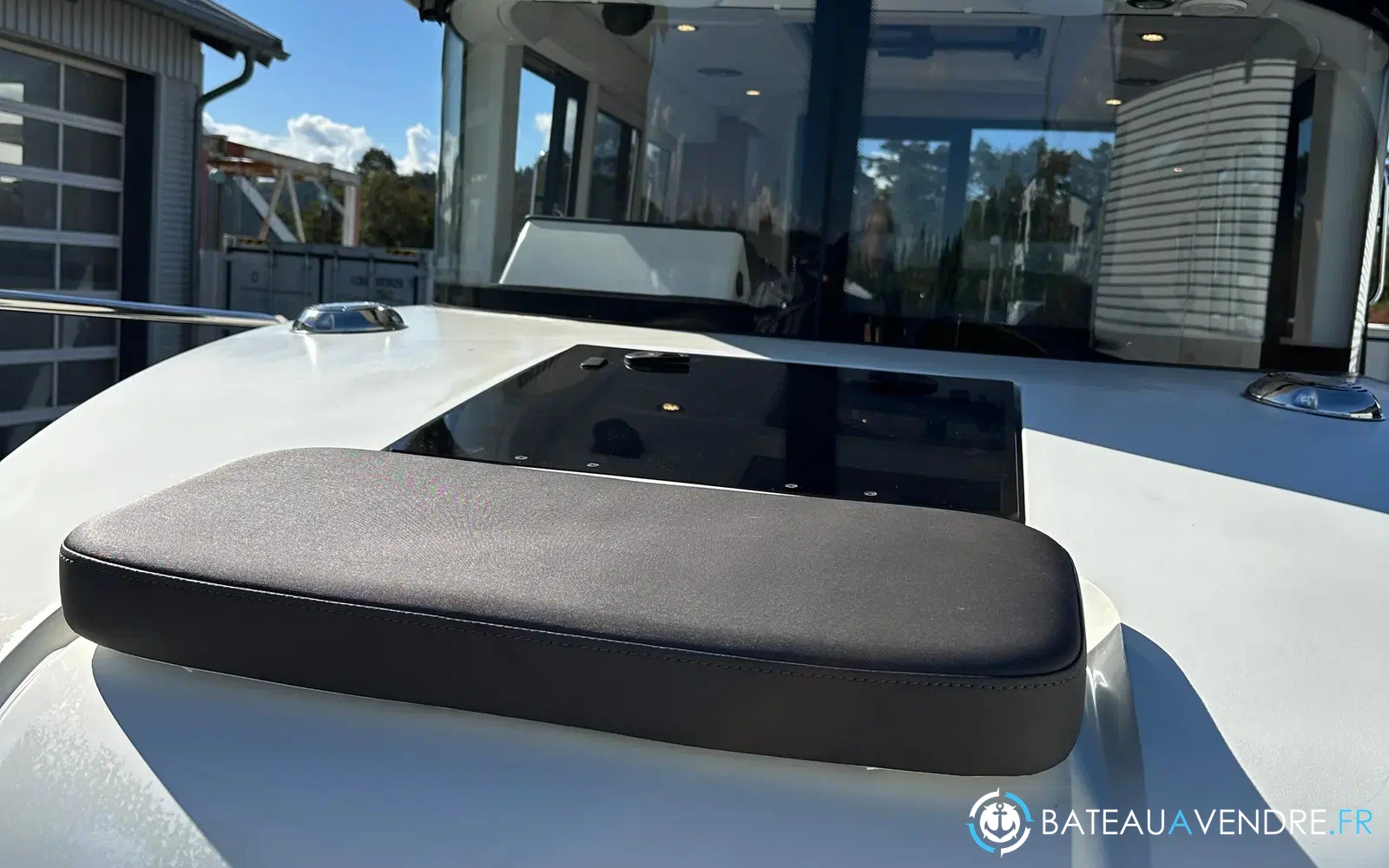 slider 23 Paragon Yachts Paragon 31
