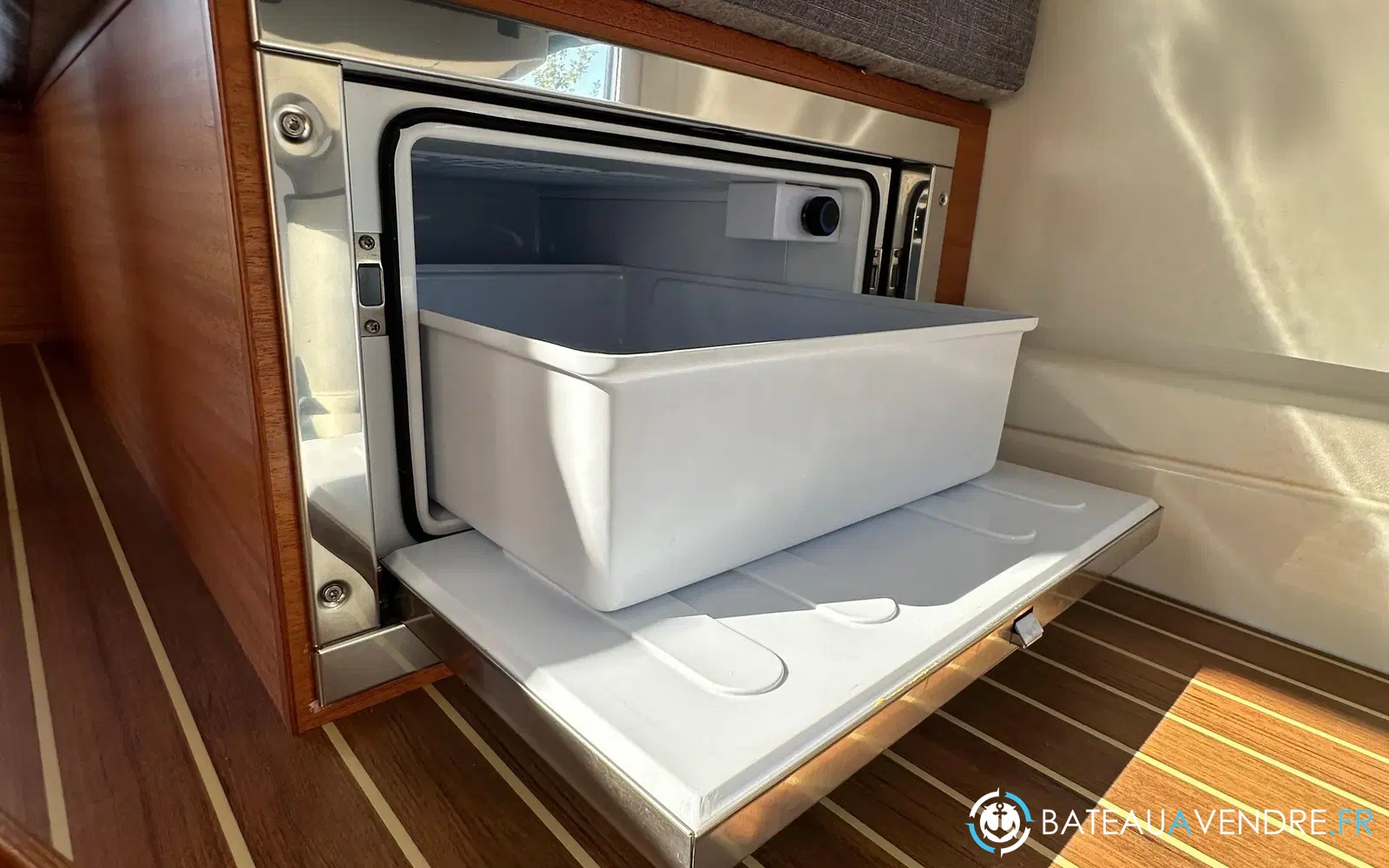 slider 41 Paragon Yachts Paragon 31