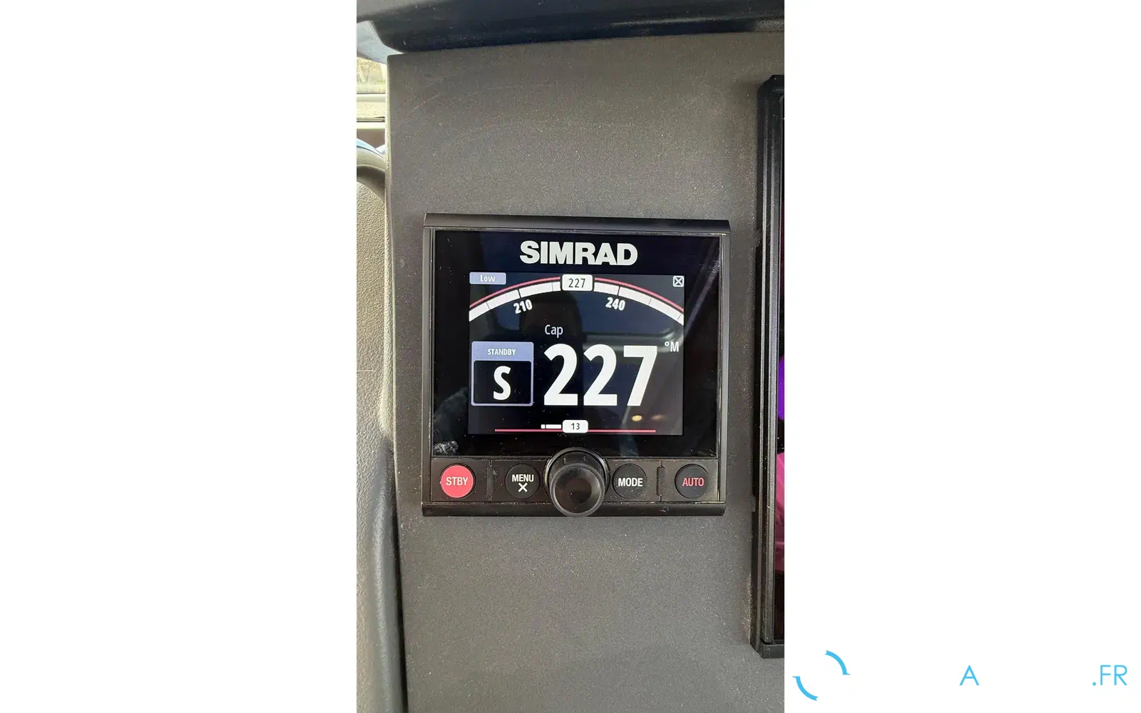slider 20 Nimbus 305 Coupe
