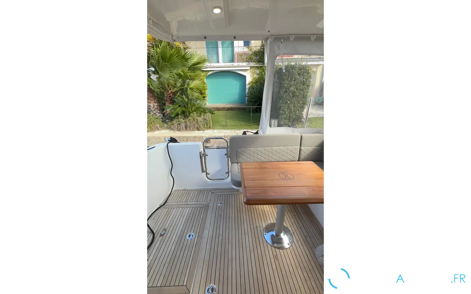 slider 27 Nimbus 305 Coupe