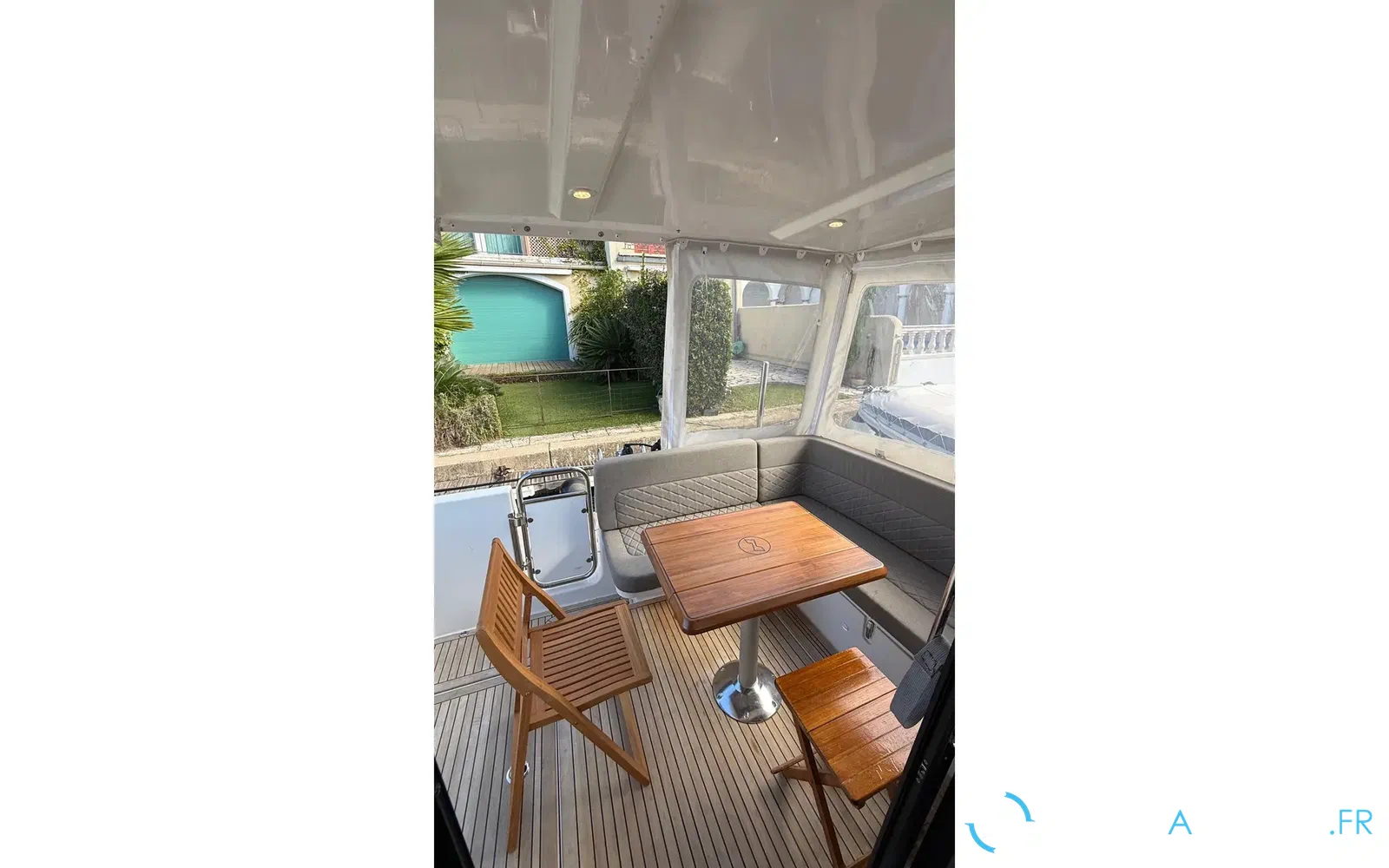 slider 30 Nimbus 305 Coupe
