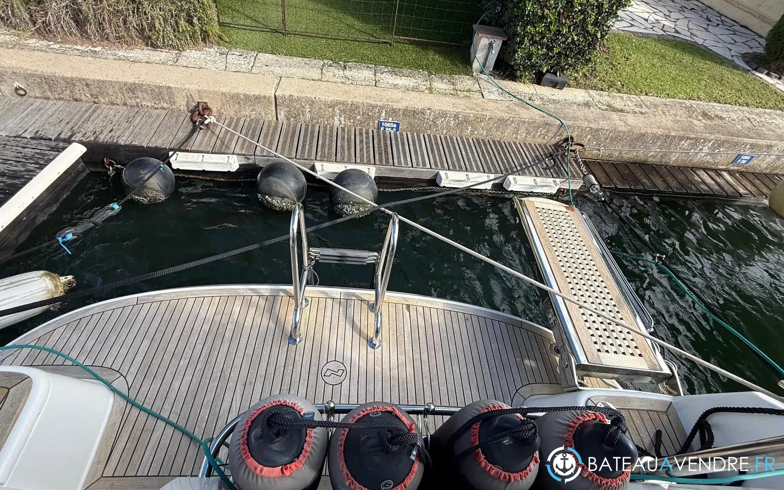 slider 32 Nimbus 305 Coupe