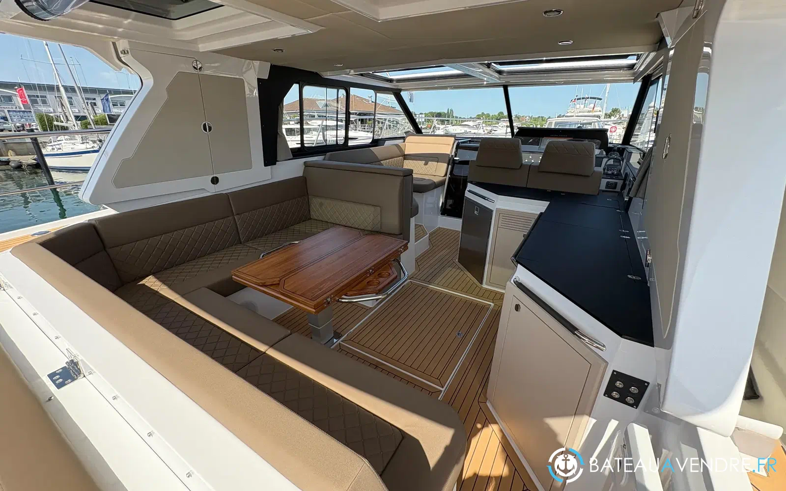 slider 6 Aquador 400 HT