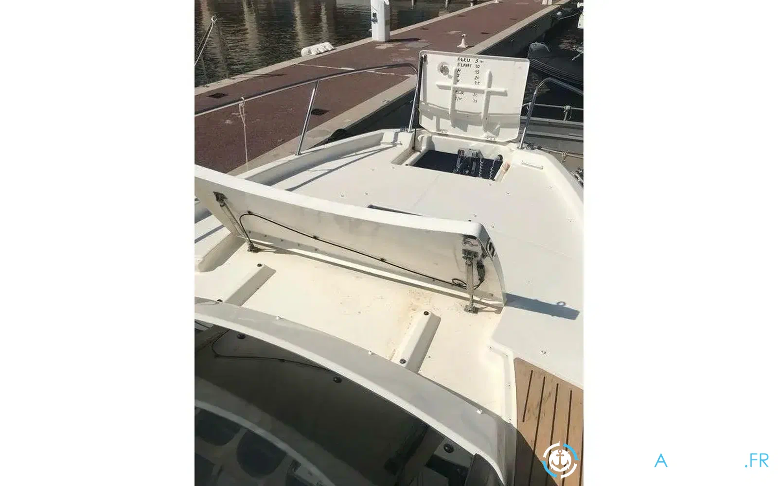 slider 17 Quicksilver Activ 875 Sundeck