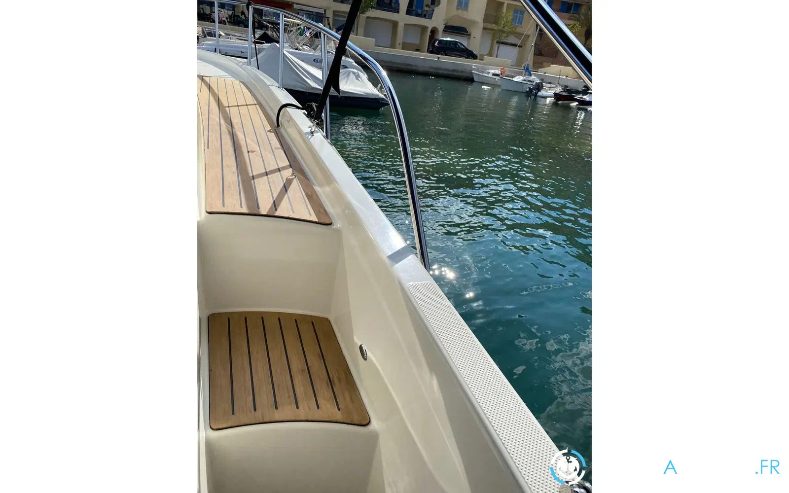 slider 28 Quicksilver Activ 875 Sundeck