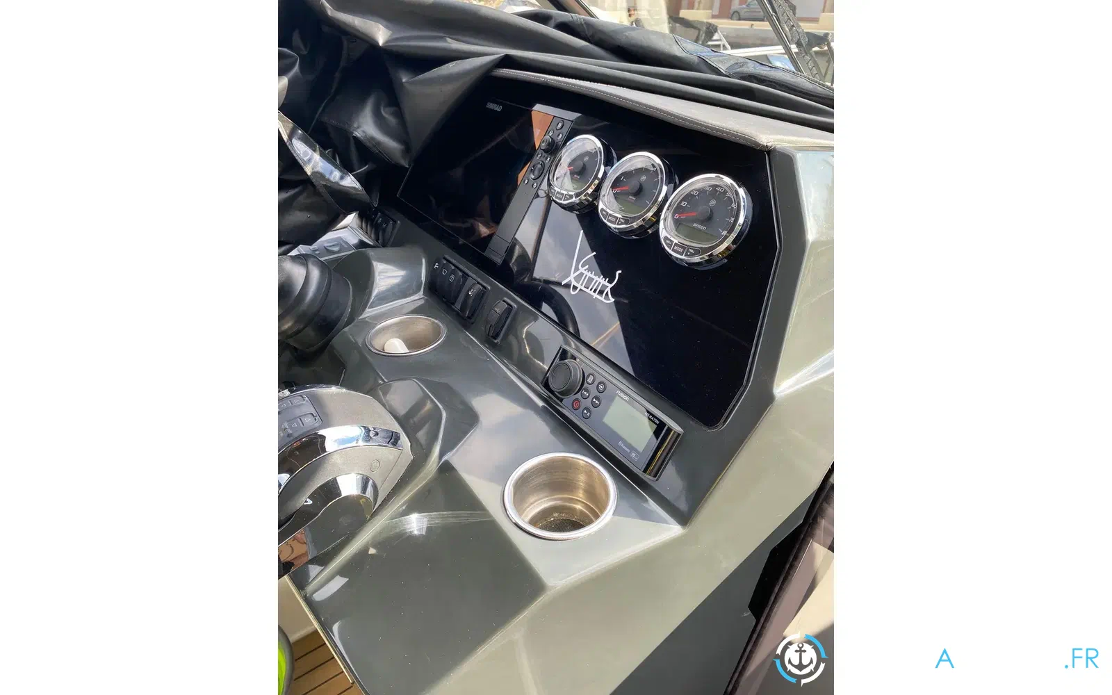 slider 33 Quicksilver Activ 875 Sundeck