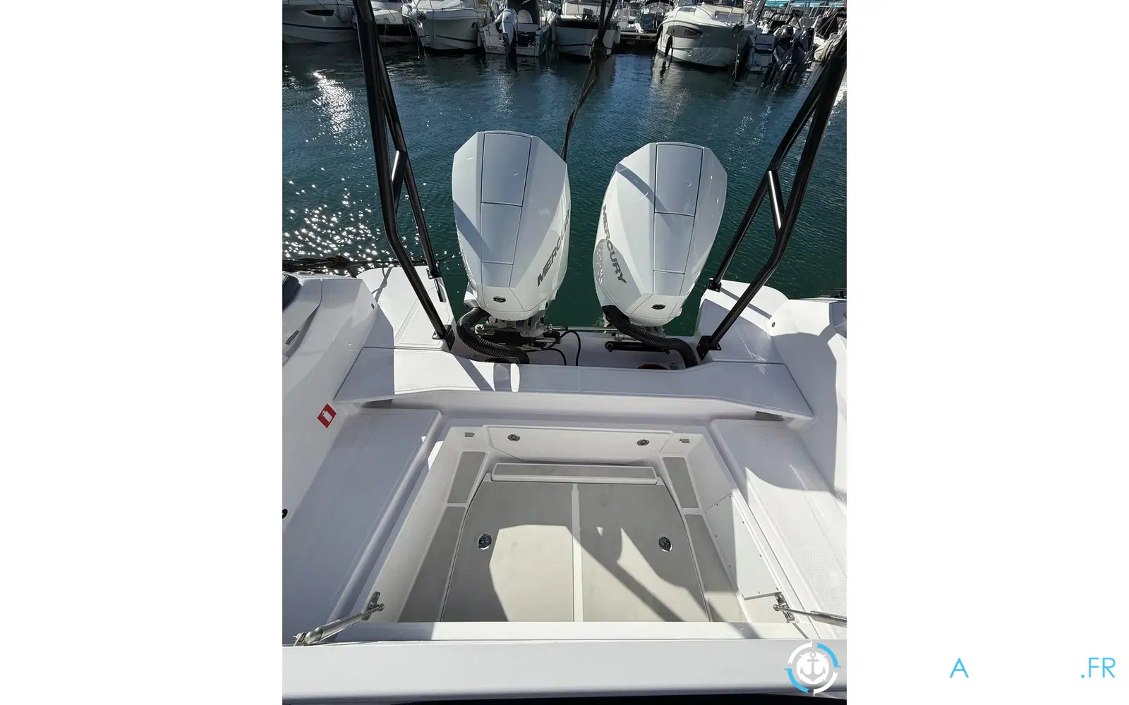 slider 19 Axopar 29 Sun Top