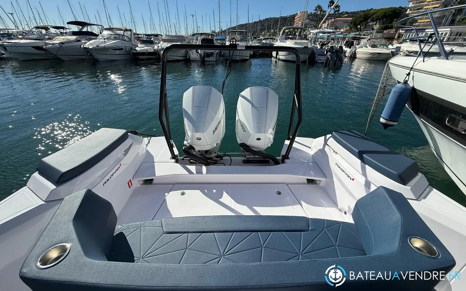slider 21 Axopar 29 Sun Top