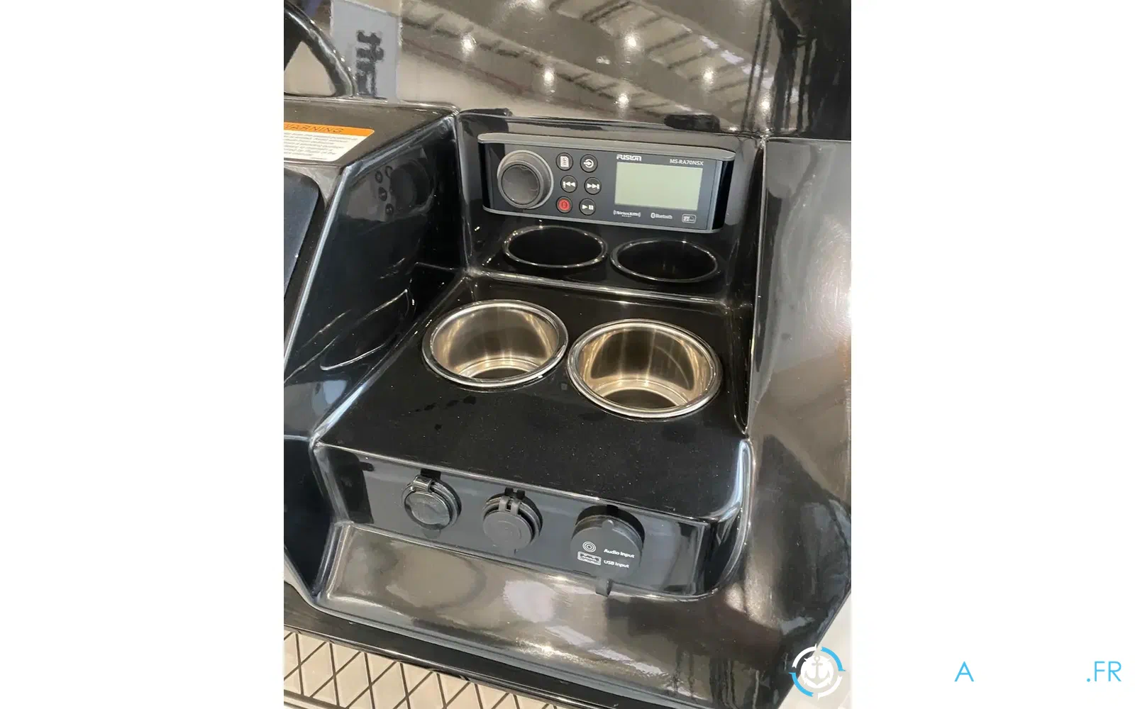 slider 19 Wellcraft Fisherman 242