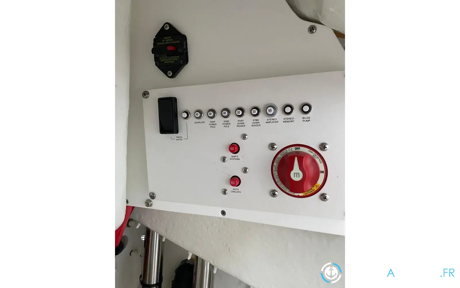 slider 31 Wellcraft Fisherman 242