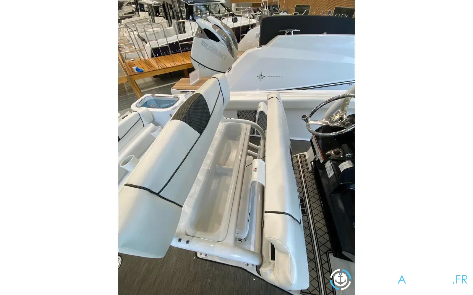slider 33 Wellcraft Fisherman 242