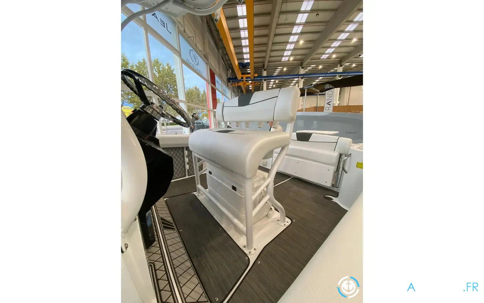 slider 8 Wellcraft Fisherman 242
