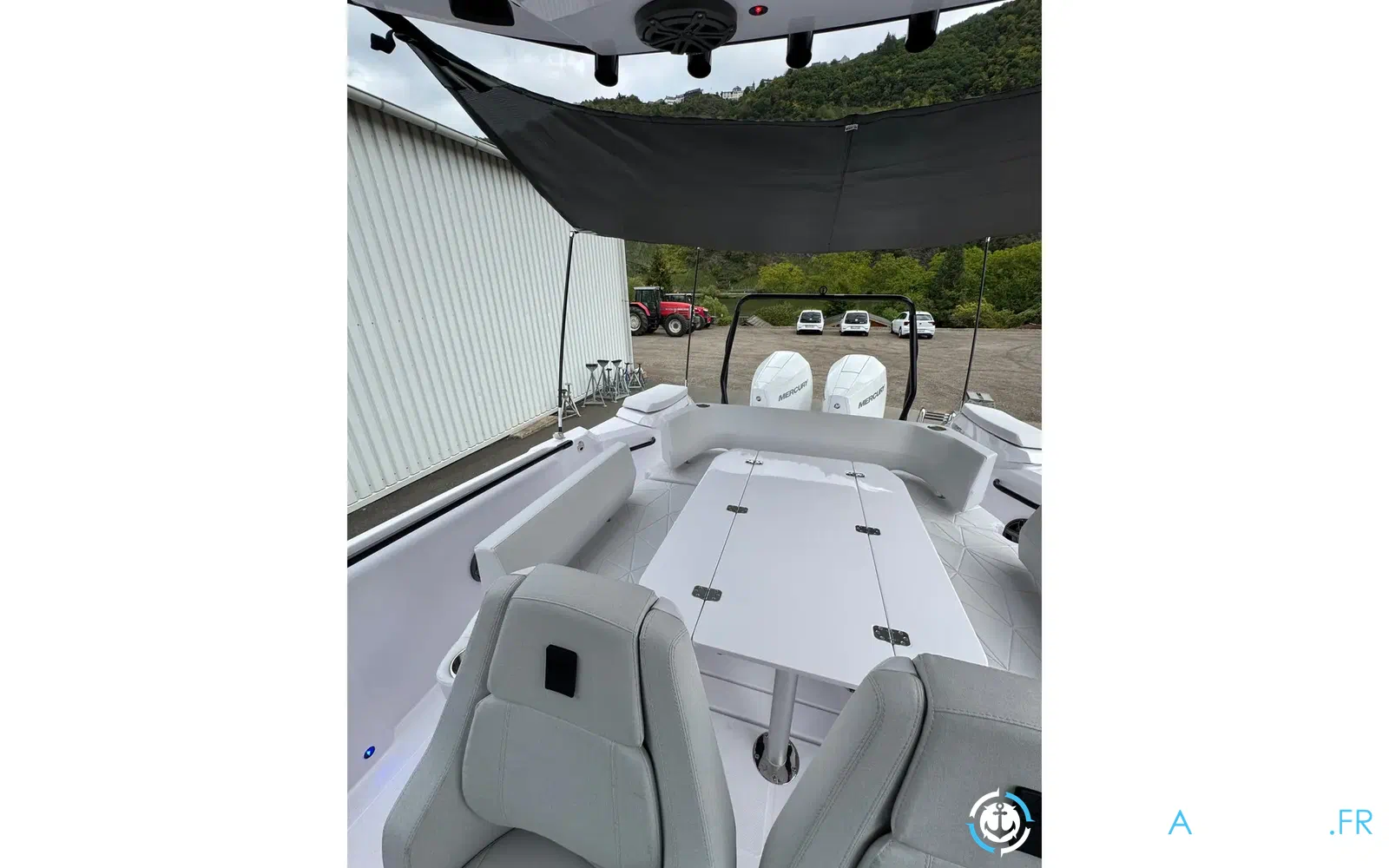 slider 6 Axopar 29 CCX