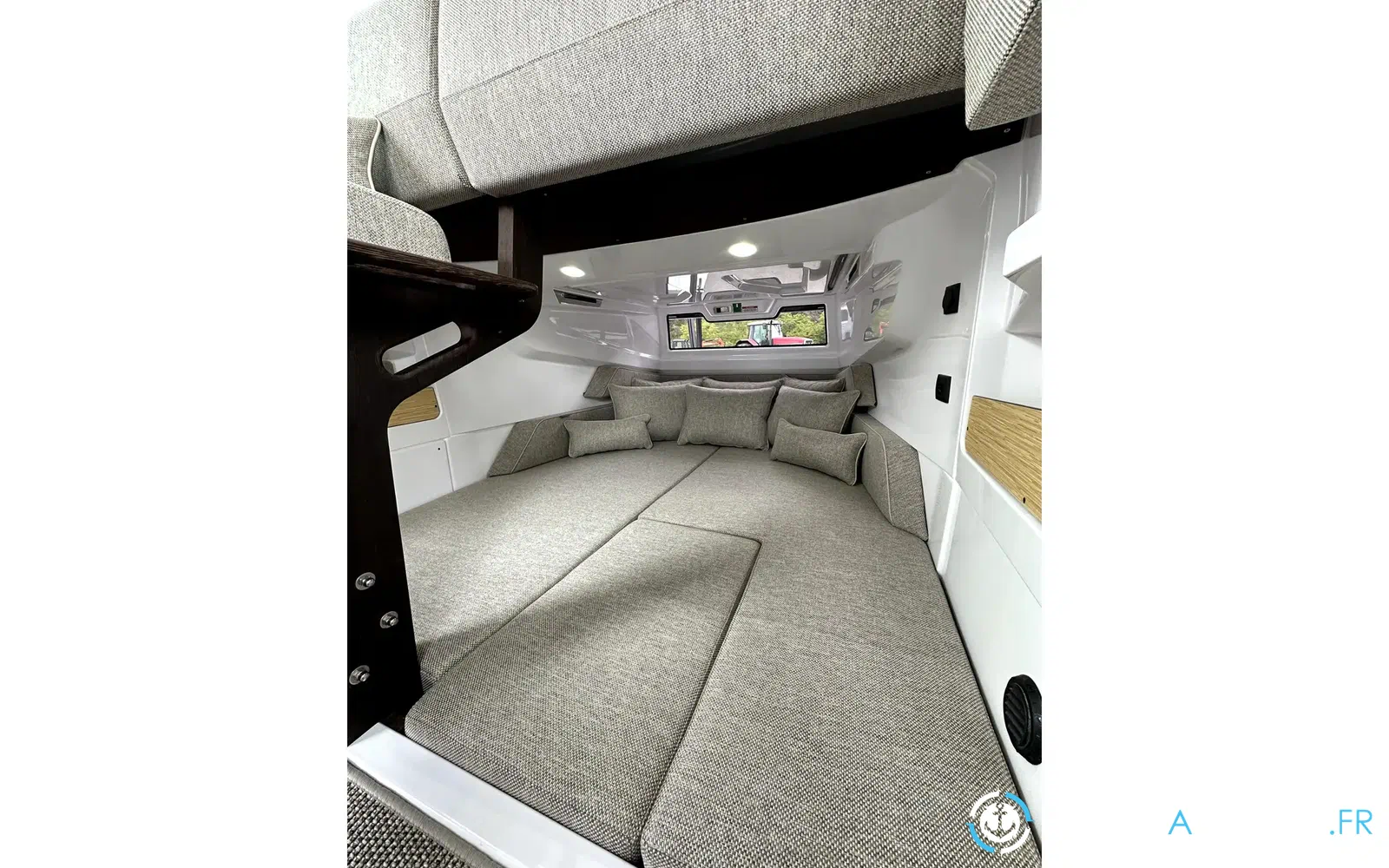 slider 20 Axopar 29 XC CROSS CABIN