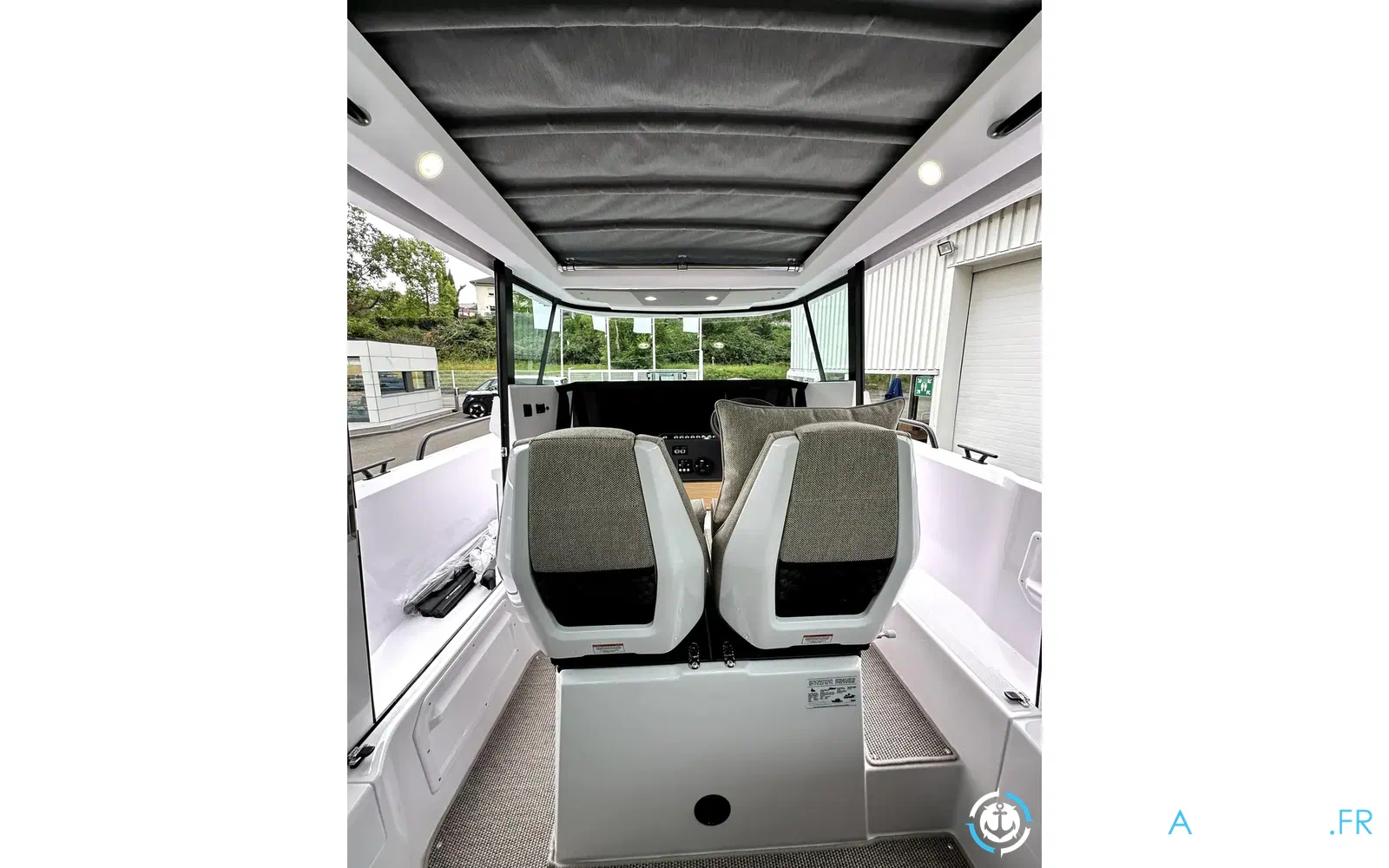 slider 22 Axopar 29 XC CROSS CABIN