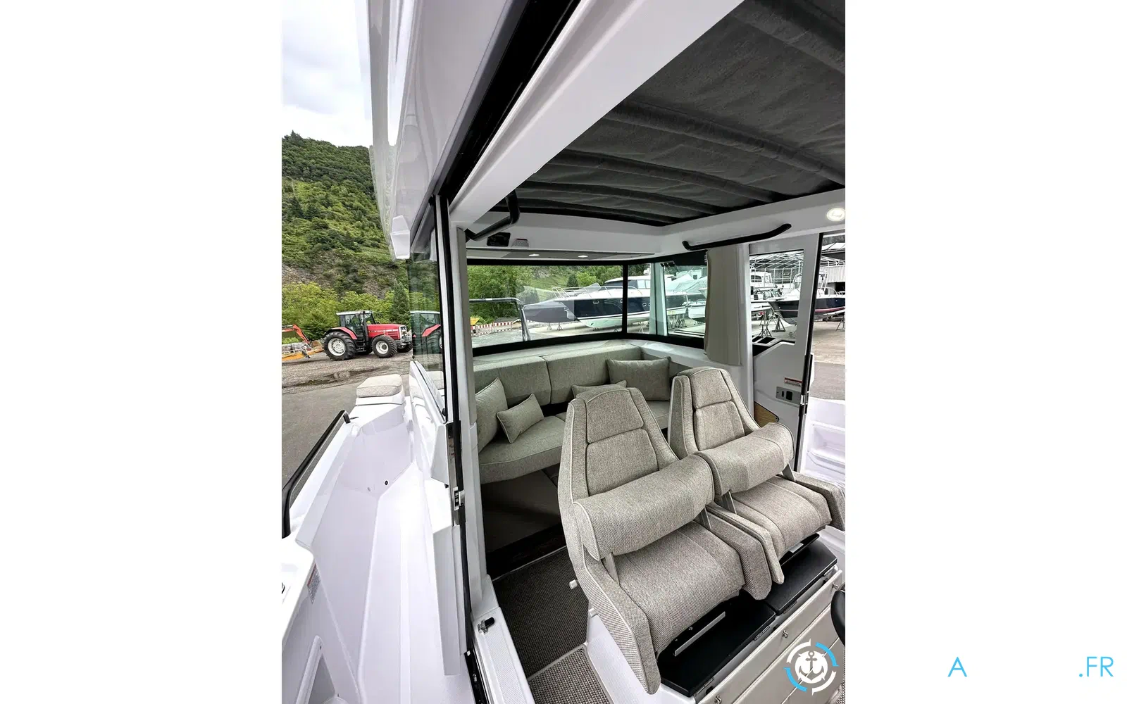 slider 26 Axopar 29 XC CROSS CABIN