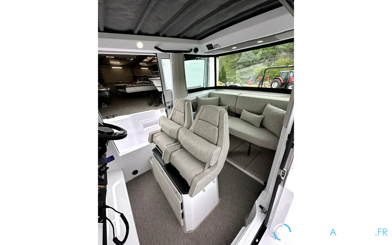 slider 30 Axopar 29 XC CROSS CABIN