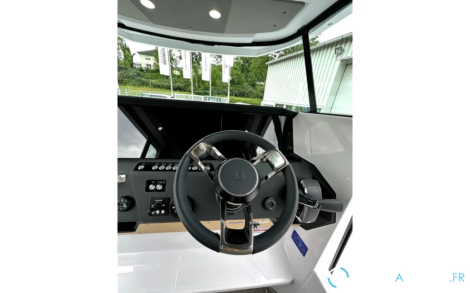 slider 33 Axopar 29 XC CROSS CABIN